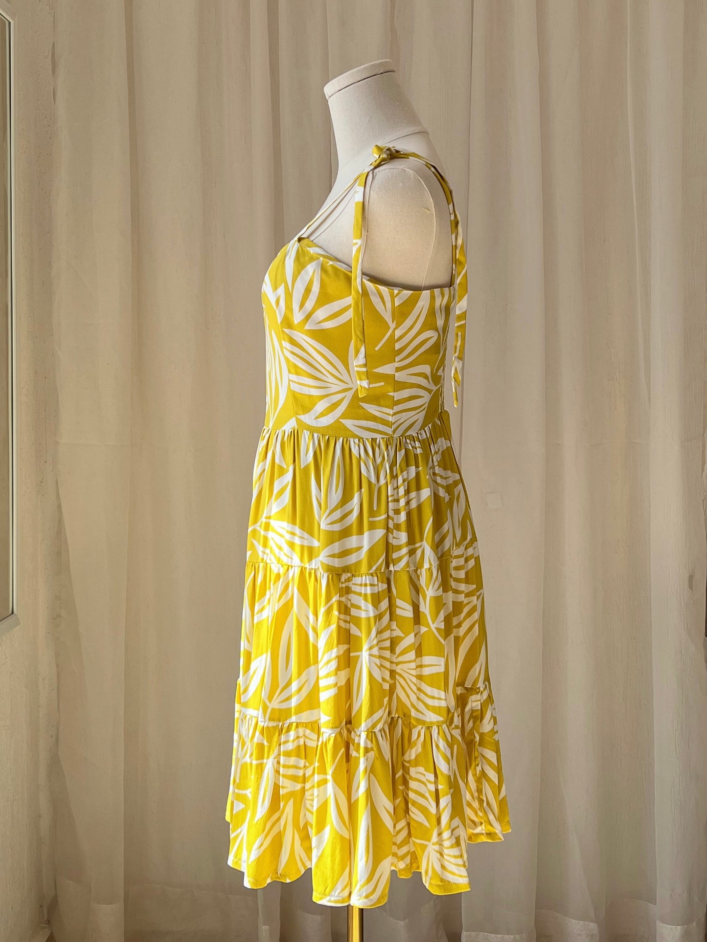 Vestido con tirantes