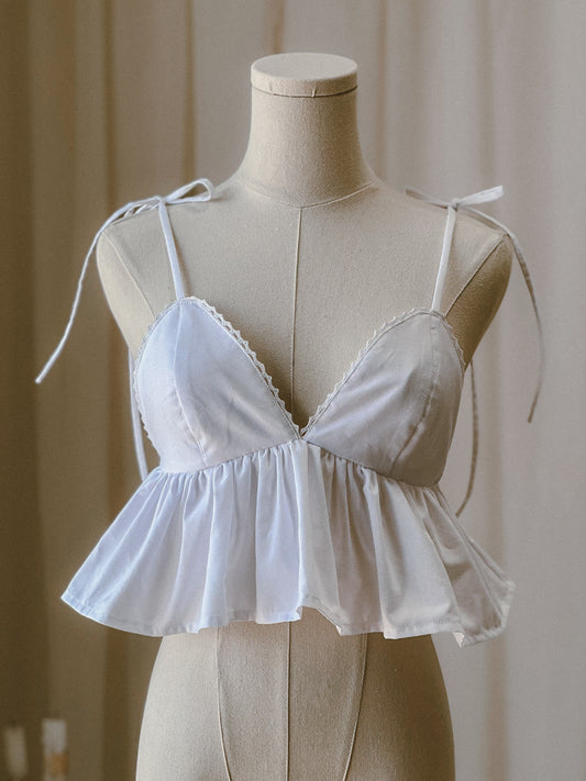 Top de tirantes con vuelo